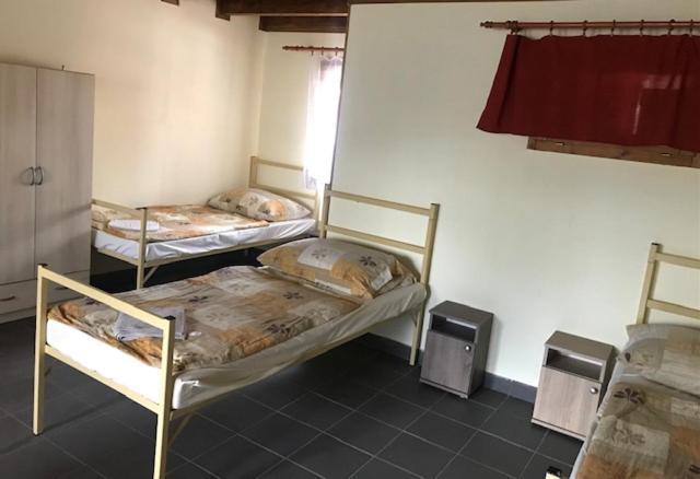 Convoy Panzio Bed & Breakfast Szajol Ngoại thất bức ảnh